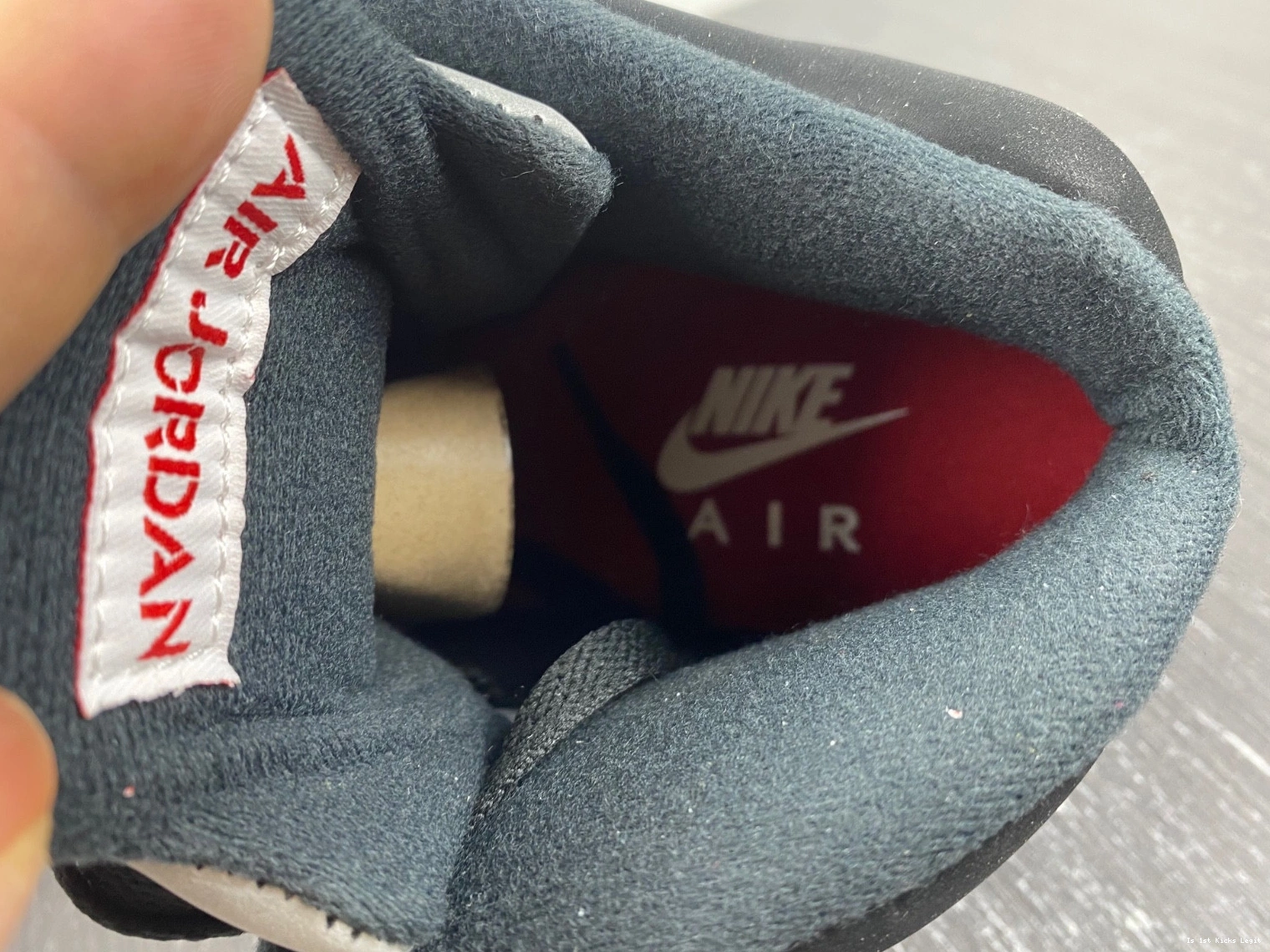 Jordan Retro - Black Metallic 845035-003 (2016) 5 0131